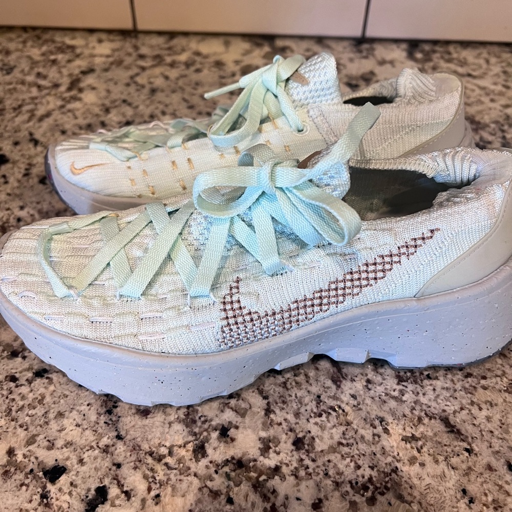 Nike Blue Athletic Shoes Low-Top Lace-Up - Picture 2 of 4